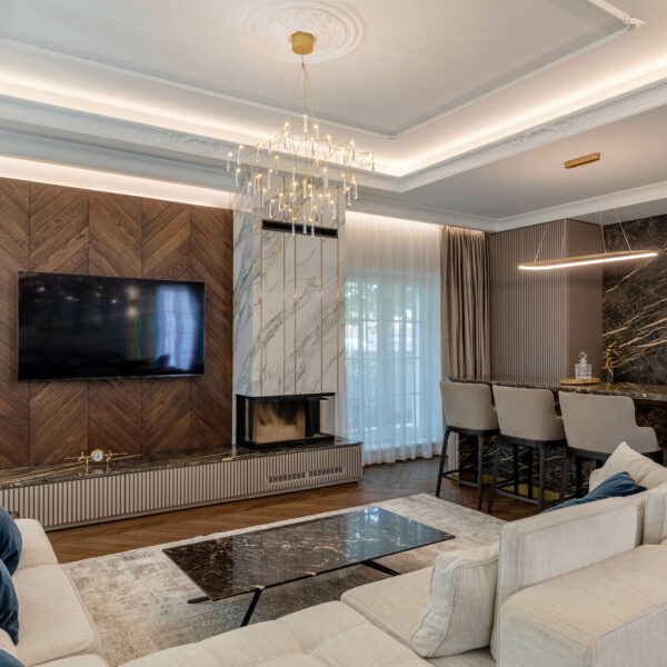 IMAGINE PRINCIPALA CASA D