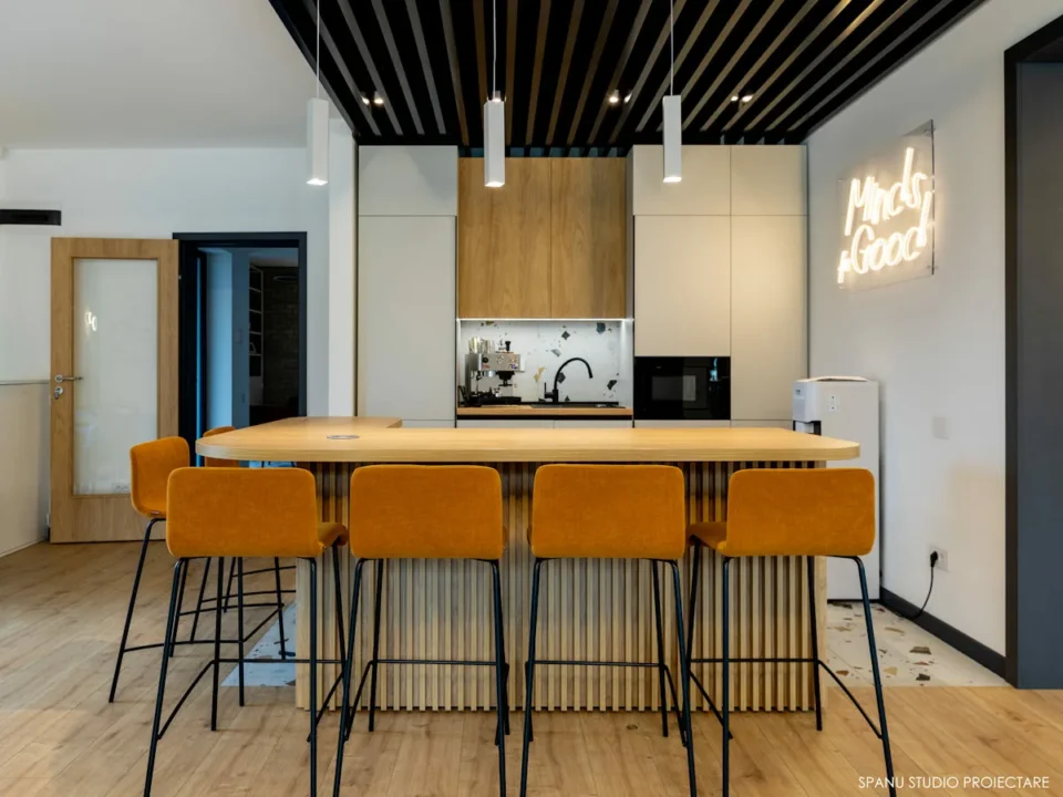Birouri QC Tech - SPANU STUDIO