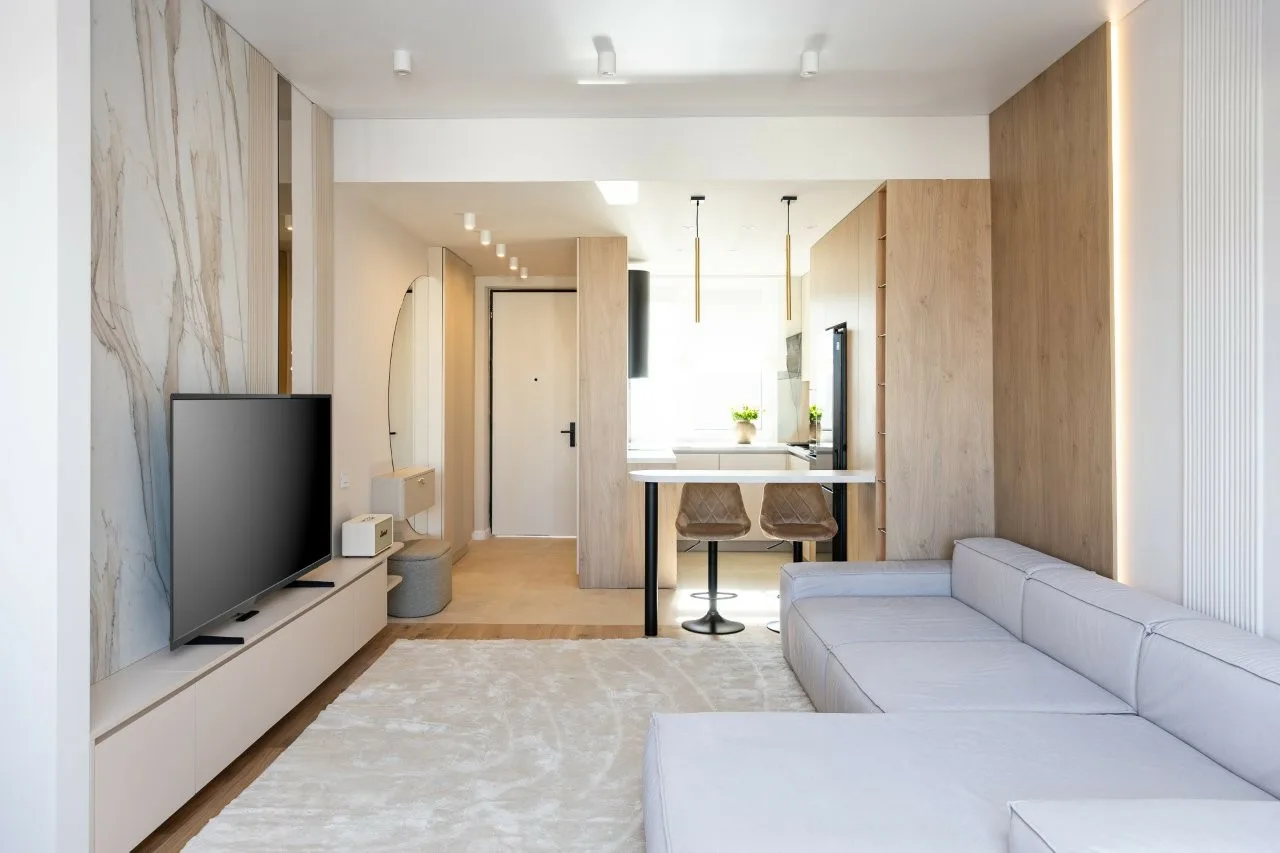 Soft Luxury Apartment