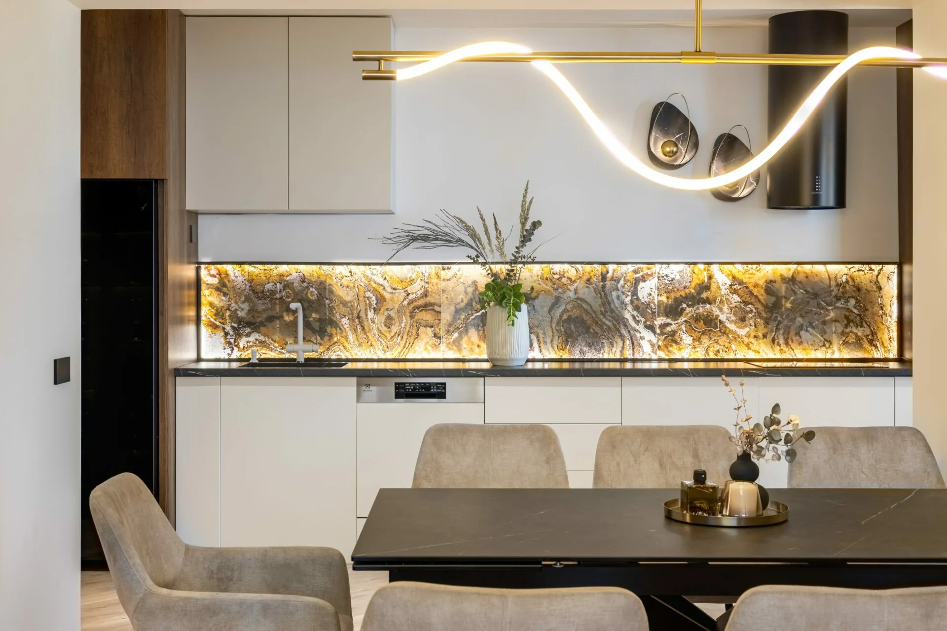 Open Flow - Lopataru Design Studio