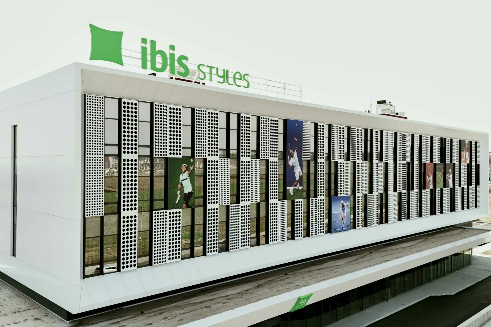 Ibis Tennis Hotel