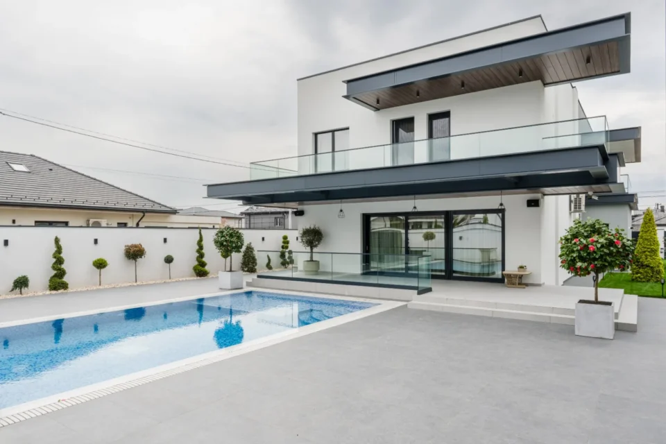 LT HOUSE - TMB studio design