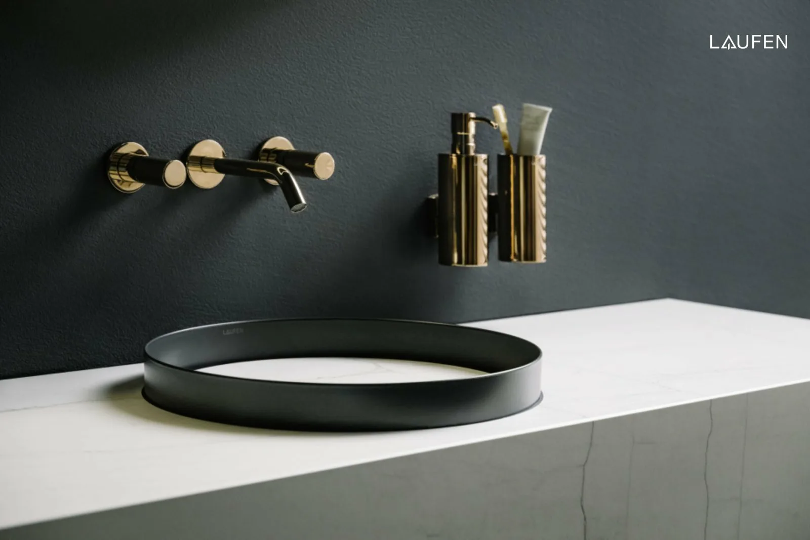 Design care pune întrebări. Soluții care răspund. 2 3 1